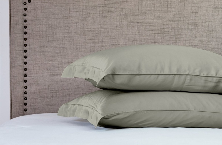 Silver bamboo sateen pillowcases