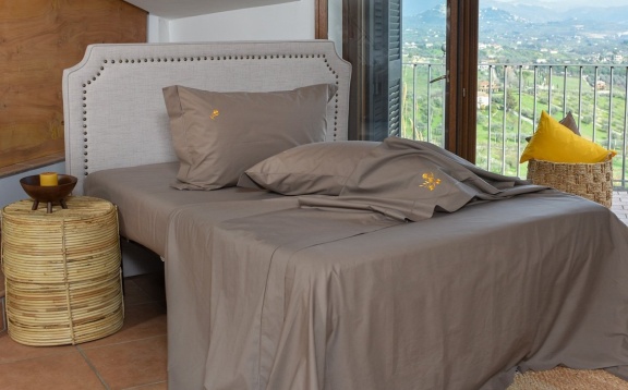 Single size bedsheets set